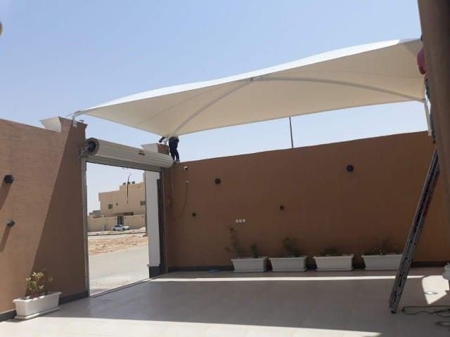 مظلات سيارات داخلية