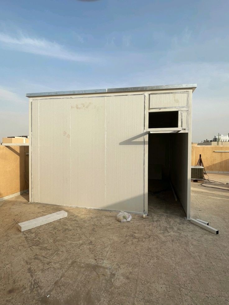 سعر الساندوتش بانل في حي ظهرة لبن