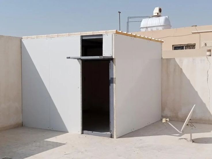 غرف مكاتب ساندوتش بانل الرياض