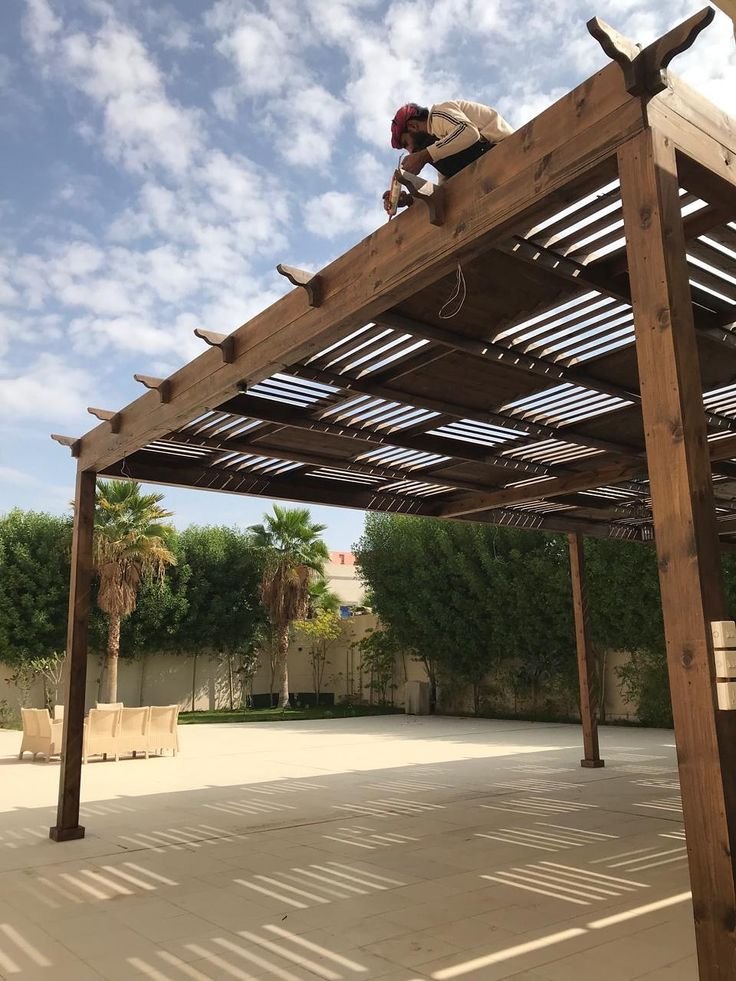 تصميم برجولات خشبية للفلل بالرياض