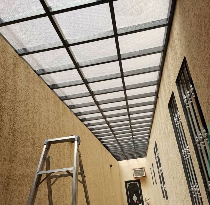 تنفيذ مظلات لكسان حسب الطلب في الرياض.